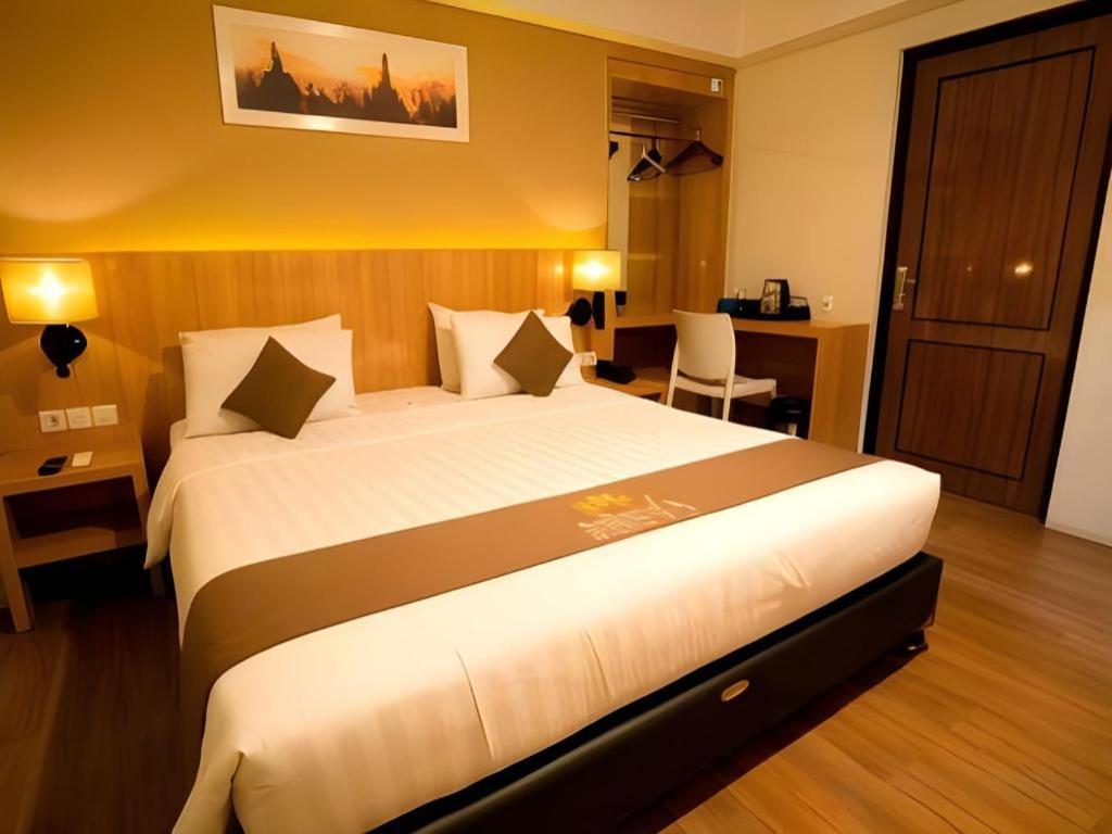 Hotel Ahava Magelang Exterior photo